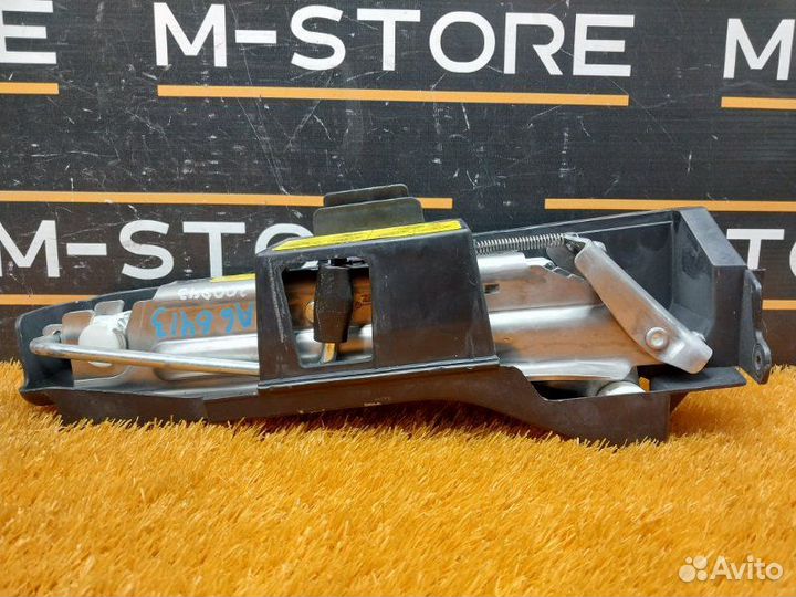 Домкрат Audi A6 C6/4F BDX 2008