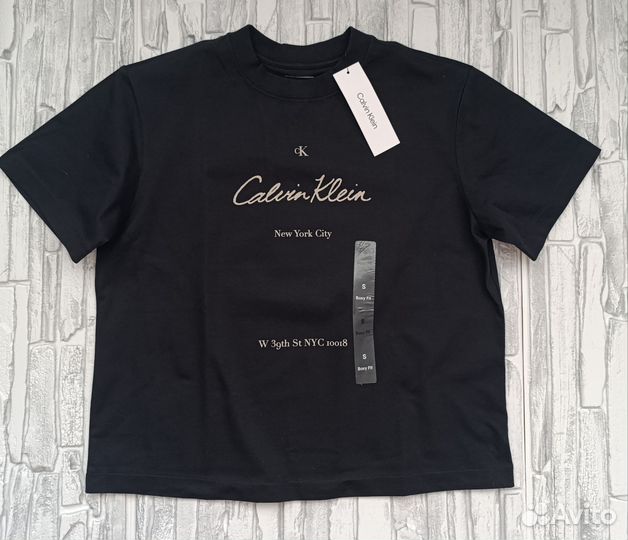 Футболка женская Calvin Klein