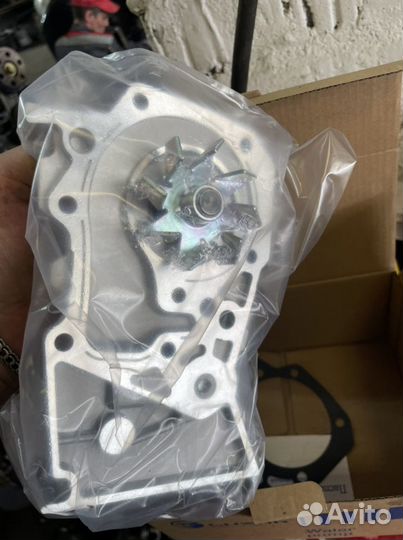 Водяной насос помпа renault меган,логан,ларгус