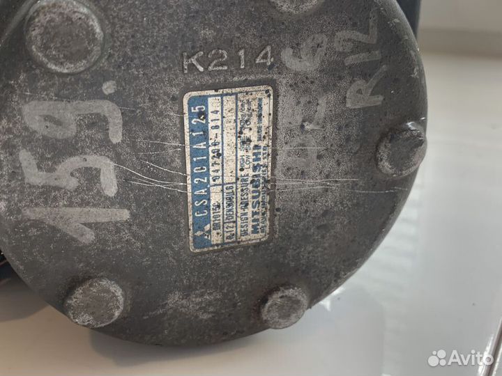 Компрессор кондиционера Mitsubishi Delica P35w