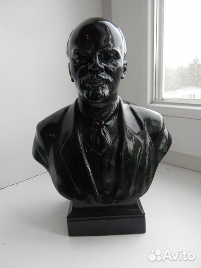 Бюст В.И. Ленин скульптор А.П. Файдыш силумин 1959