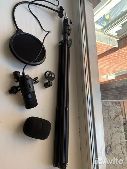 Микрофон Fifine k669 + стойка + поп фильтр
