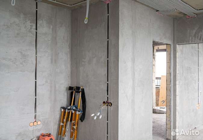 Штробление стен Электромонтаж. Электрик