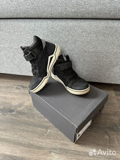 Ботинки ecco 28 размер