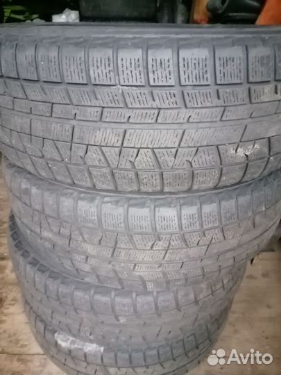 Yokohama Ice Guard IG50 215/65 R16 98Q