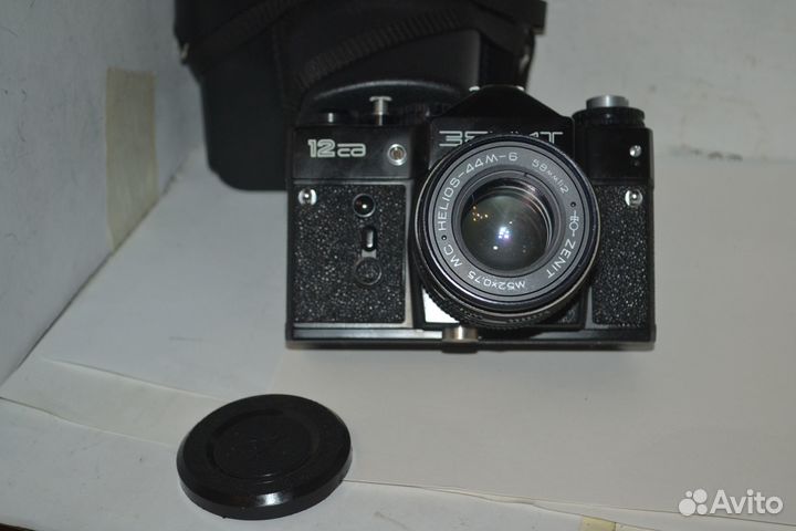 Зеркальный фотоаппарат Зенит-12сд