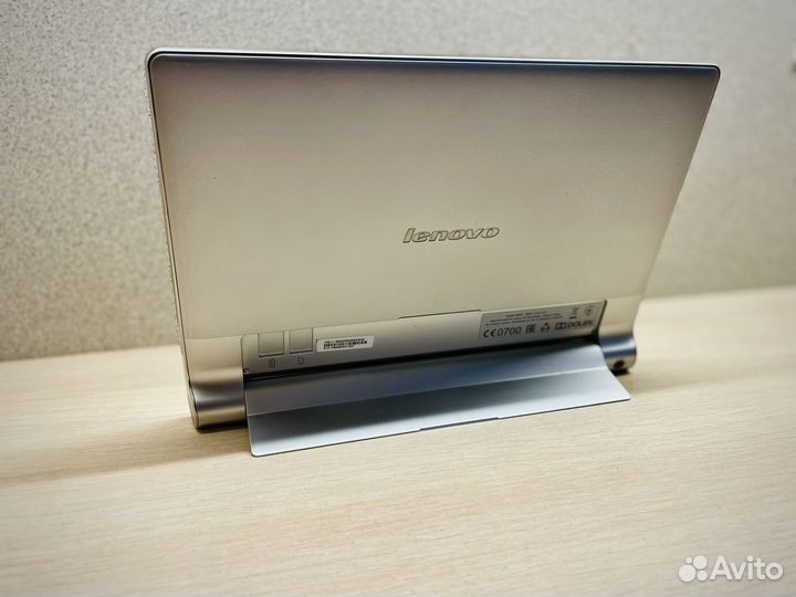 Планшет Lenovo yoga Tablet 10