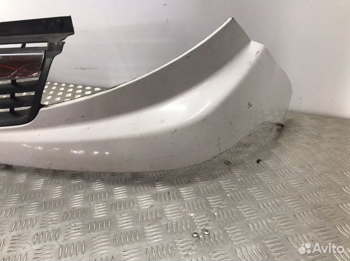 Решетка радиатора Opel Vivaro 2.0 cdti 2008