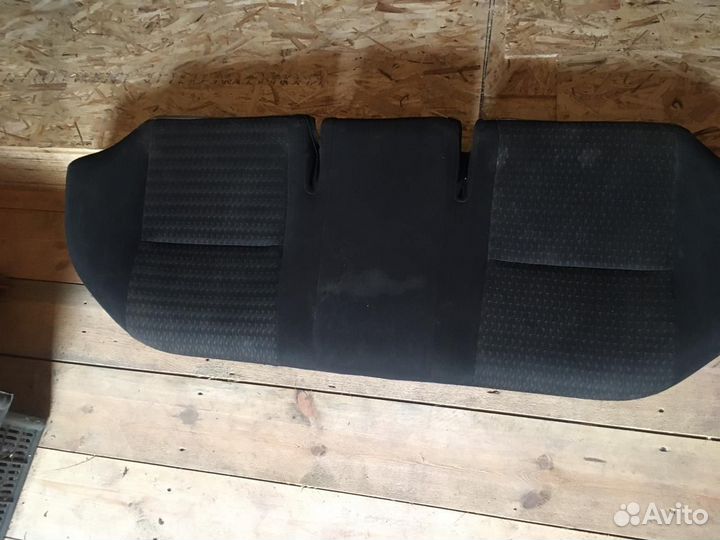 Салон на тойоту корола Е 150