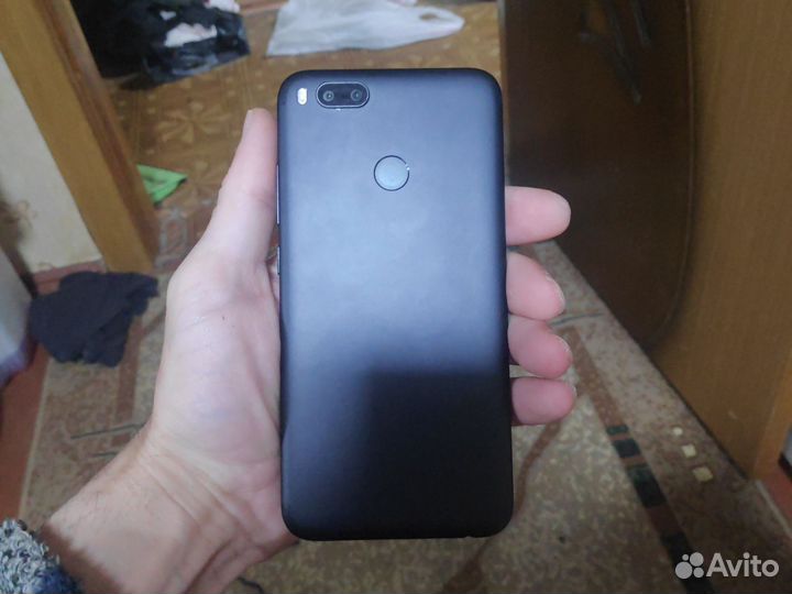 Xiaomi Mi A1 Android One, 4/64 ГБ