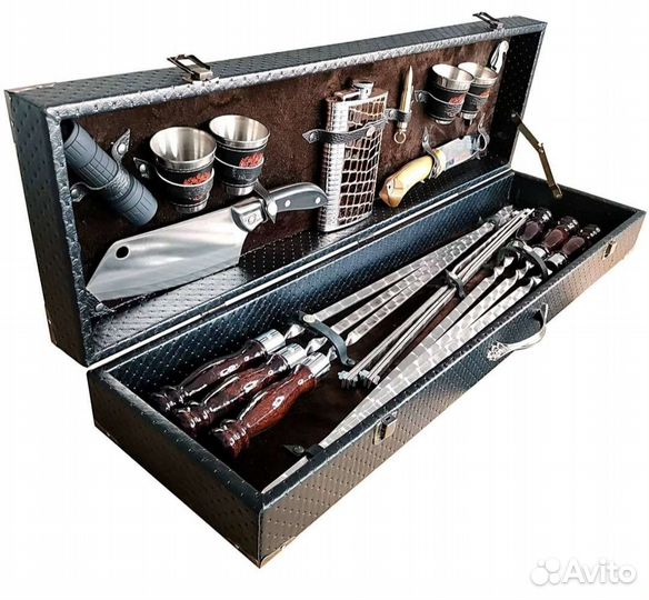 Шашлычный набор в подарочном кейсе для пикника