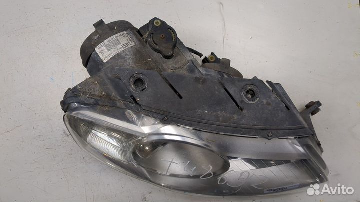 Фара (передняя) правая Volkswagen Passat 6
