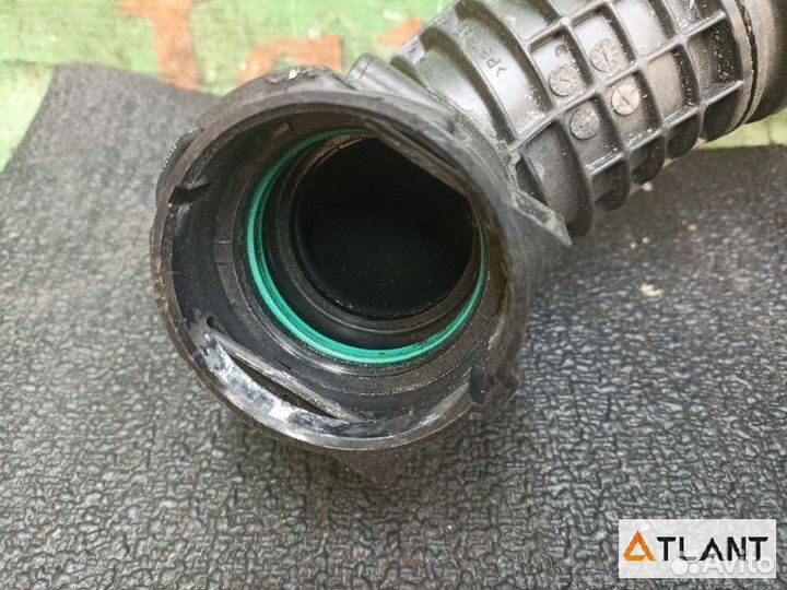 Патрубок интеркулера nissan note