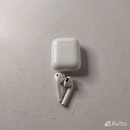 Беспроводные наушники Apple AirPods (Рассрочка / Л
