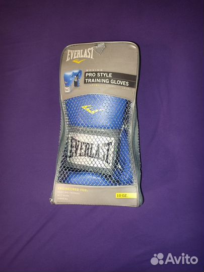 Боксерские перчатки 10 oz Everlast model 2210