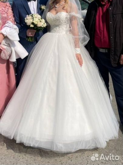 Свадебное платье