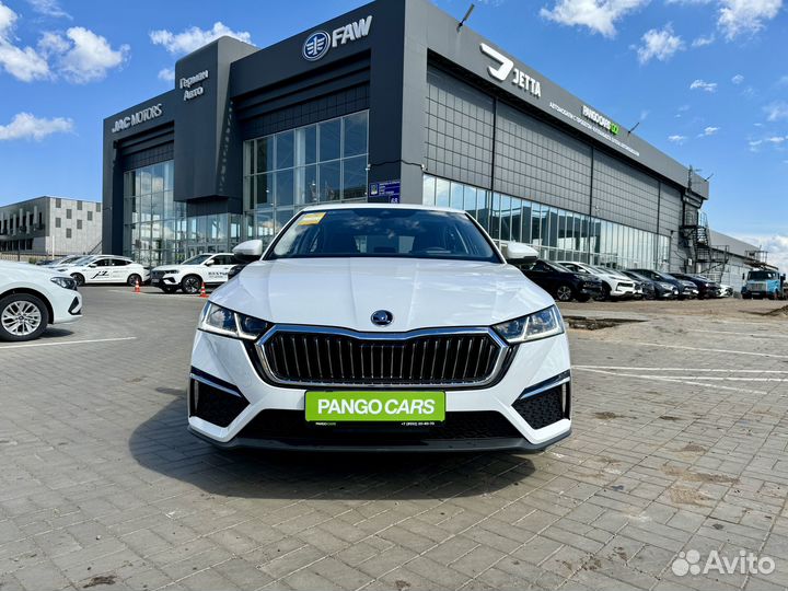 Skoda Octavia 1.4 AMT, 2023, 10 км