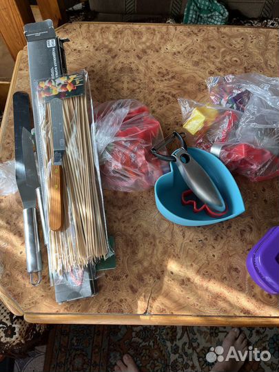 Посуда и кухонные предметы