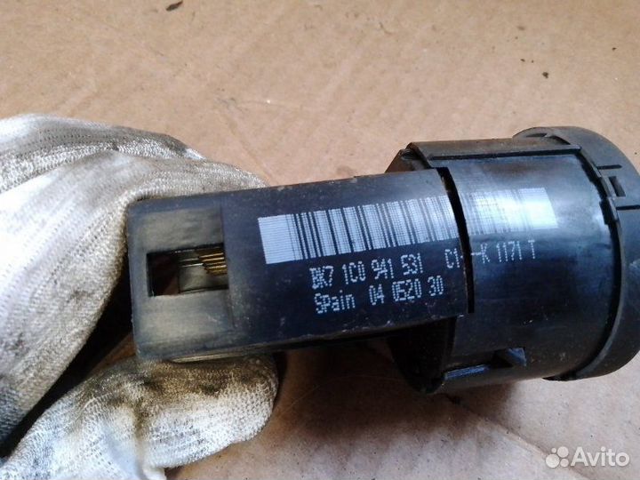 Переключатель света Volkswagen Sharan 1.8T