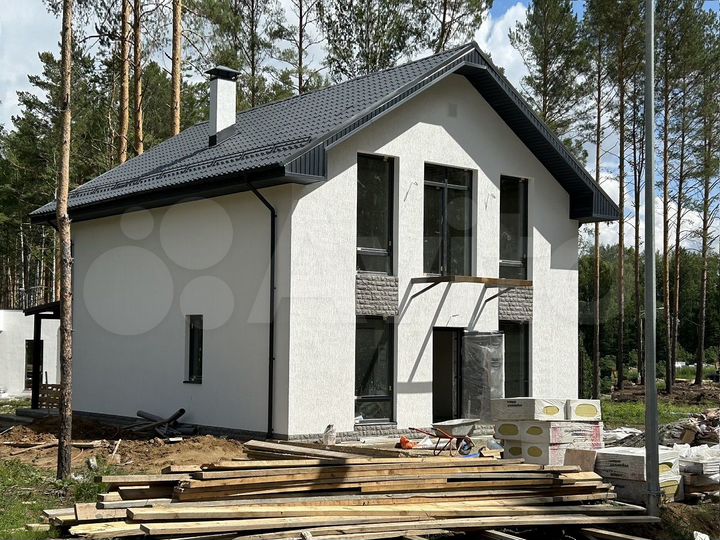 Коттедж 170 м² на участке 9,5 сот.