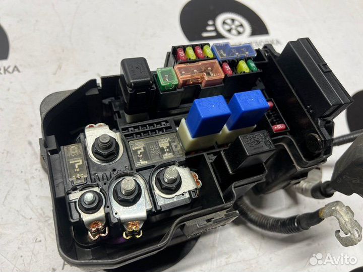 Блок предохранителей Mercedes-Benz X-Class W470