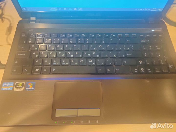 Ноутбук asus