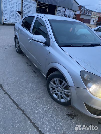 Opel Astra 1.8 AT, 2008, 250 000 км