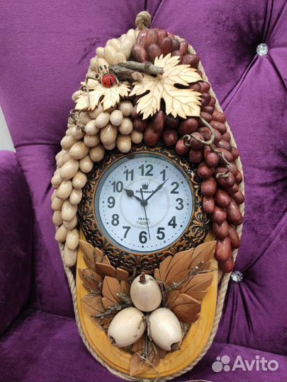 Часы деревянные, резные фрукты, новые, в упаковке