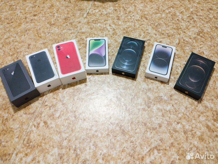 Коробка от iPhone 14 pro max