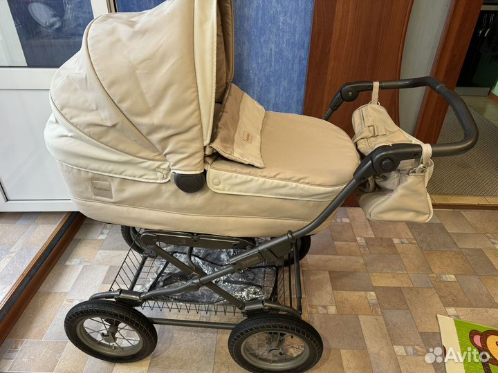 Коляска люлька inglesina sofia на шасси comfort