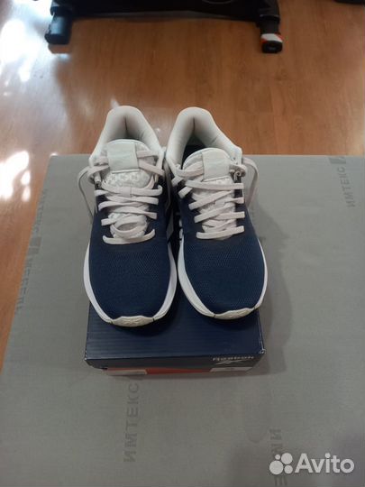 Кроссовки женские 36 размер