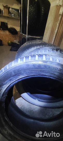 Nokian Tyres Hakkapeliitta 8 SUV 235/55 R20 102T