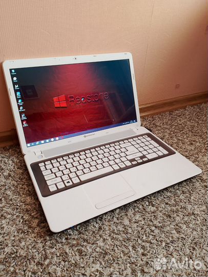 Packard bell Core i3/экран 17,3/RAM 4Gb/HDD 500Gb