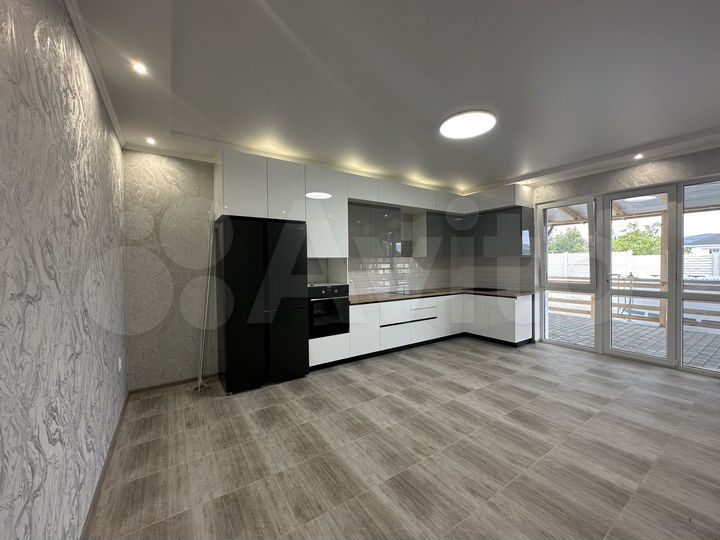 Коттедж 115 м² на участке 6 сот.