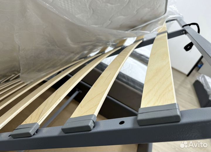 Кровать двухспальная