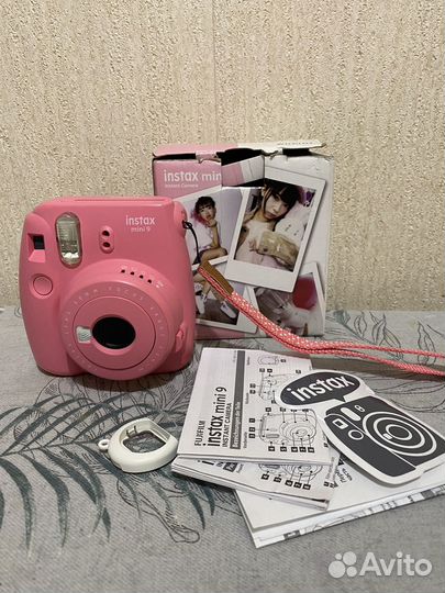 Плёночный фотоаппарат Fujifilm Instax mini 9