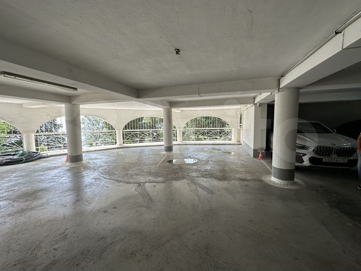 Машиноместо, 15 м²