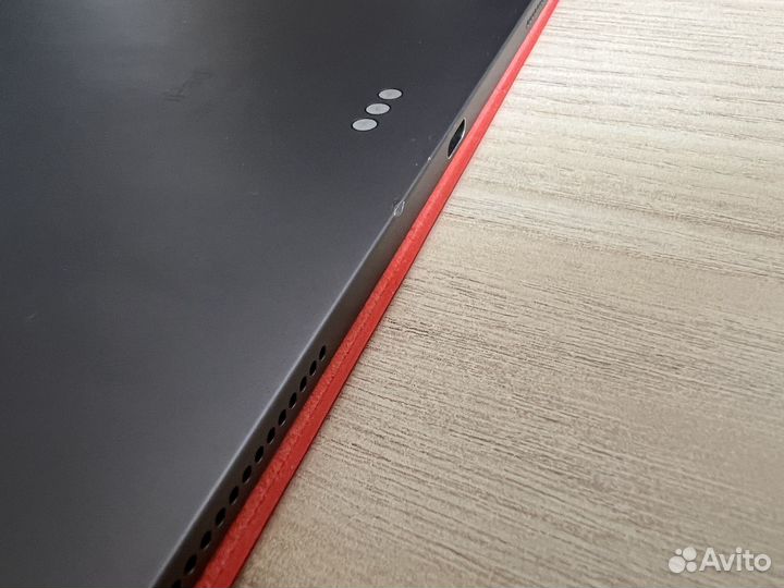 iPad Pro 12,9 2020 128 + чехол-клавиатура обмен