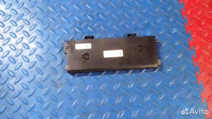 Усилитель антенны BMW X3 F25