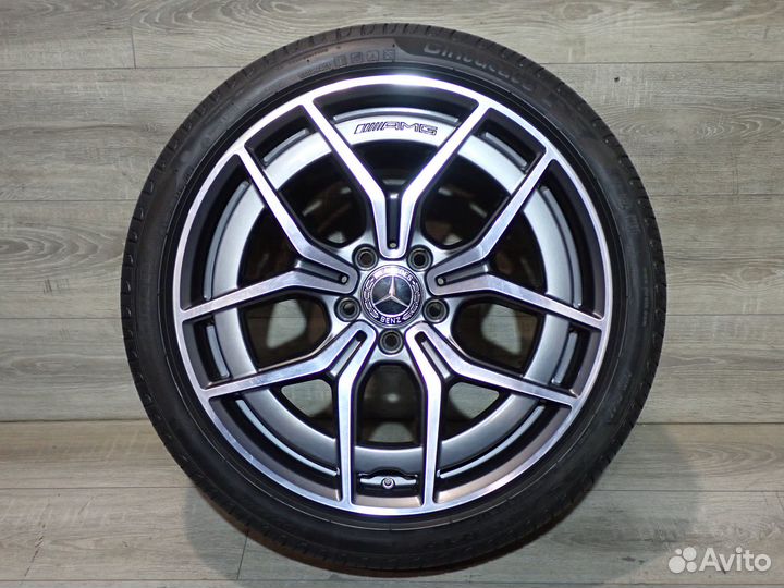 Комплект R19 оригинальных колес AMG Mercedes W213