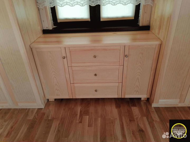 Кoмoд из дерева