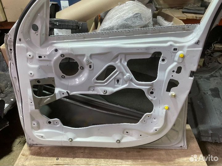 Дверь передняя правая BMW бмв F16 F86 Ф16 Ф86