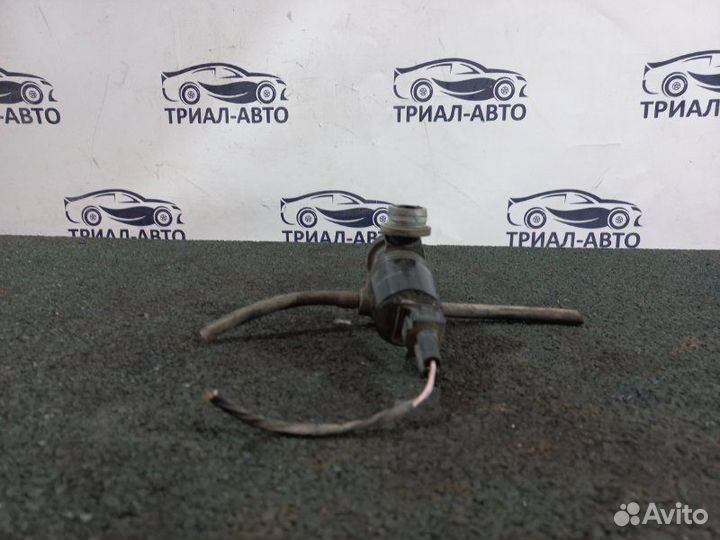 Насос омывателя Land Rover Freelander 2 2.2L