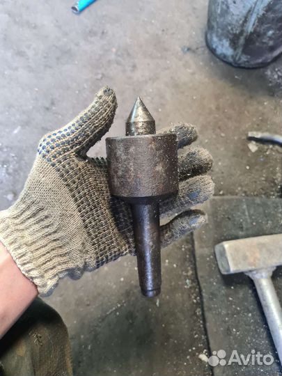 Вращающийся центр для токарного станка