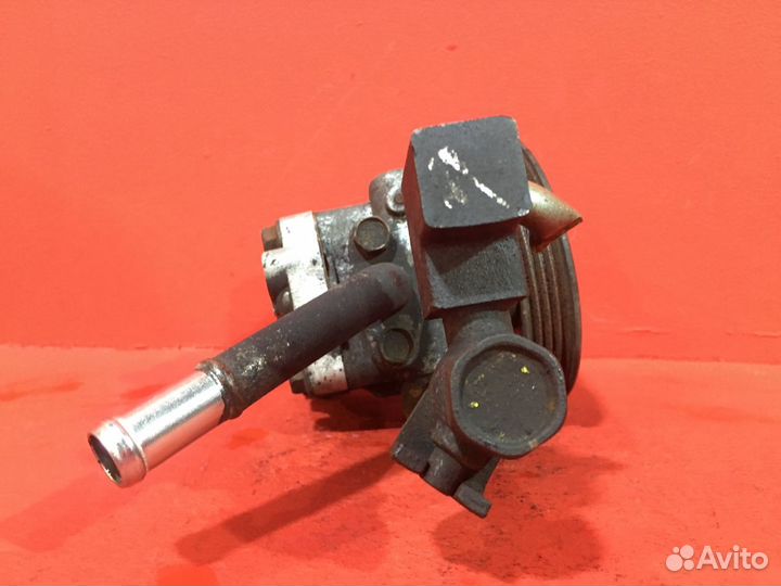 Насос гура Nissan Pathfinder R51 SUV YD25ddti 2.5L