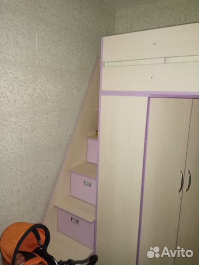 Двухярусная кровать