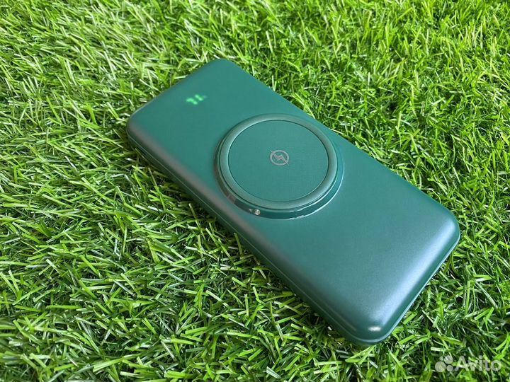 Повербанк с беспроводной зарядкой