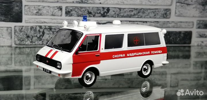 Раф-2203«Латвия»(«deagostini»модель-1;43)