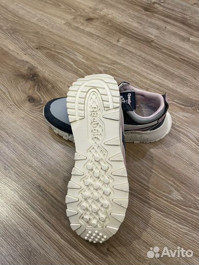 Кроссовки Reebok Classic Leather Legacy