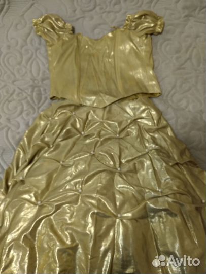 Золотое платье